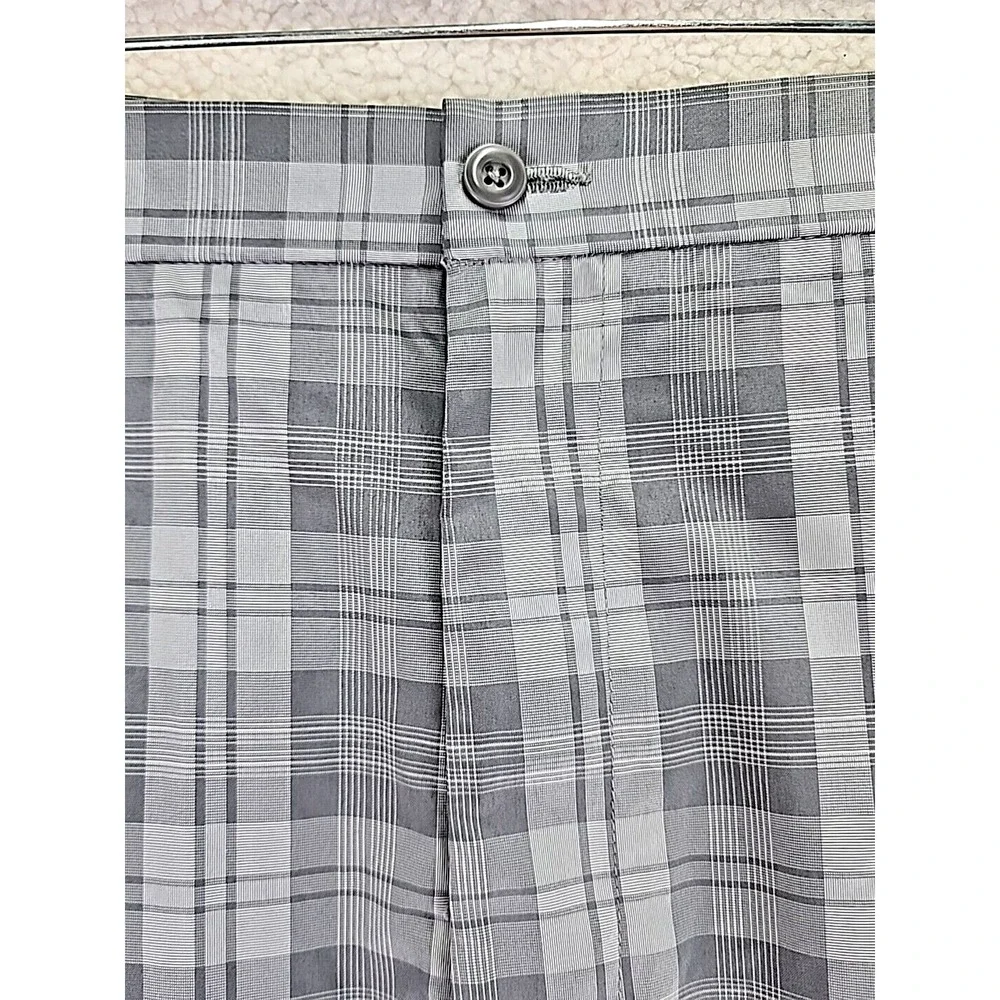 Ben Hogan Performance Mens Plaid Golf Shorts Gray‎ Flat Front Size 40